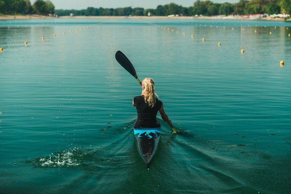 Où participer à une expédition de kayak dans les fjords norvégiens?